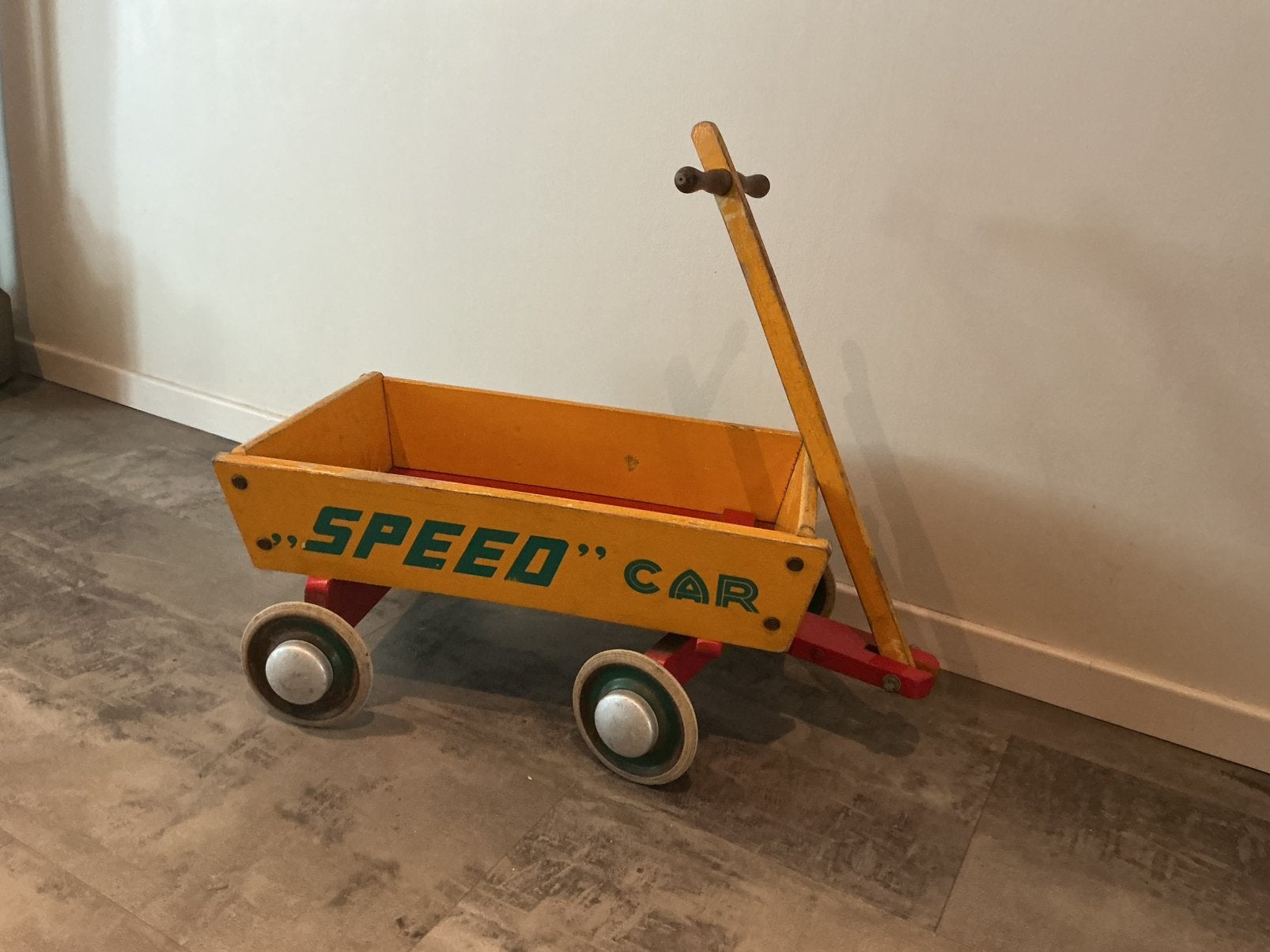 chariot en bois vintage Josco, modèle "SPEED" CAR., Antiek en Kunst, Antiek | Speelgoed, Ophalen