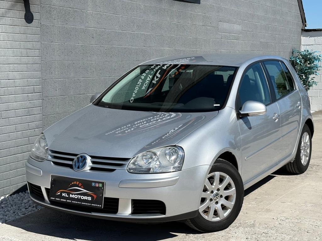 VW GOLF 5 COMFORTLINE 1.6i ESSENCE 126 000KM CARPASS 2005, Autos, Volkswagen, Argent ou Gris, Achat, Entreprise, Noir