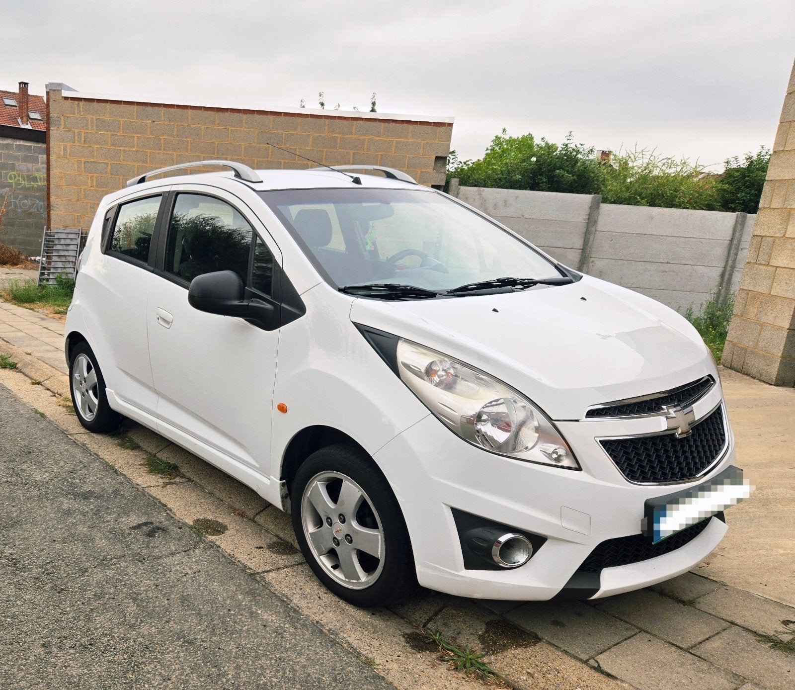 Chevrolet Spark Lt 1.2i 82Cv Essence €5 Prête à immatriculé, Auto's, Chevrolet, Voorwielaandrijving, Euro 5, Stof, Wit