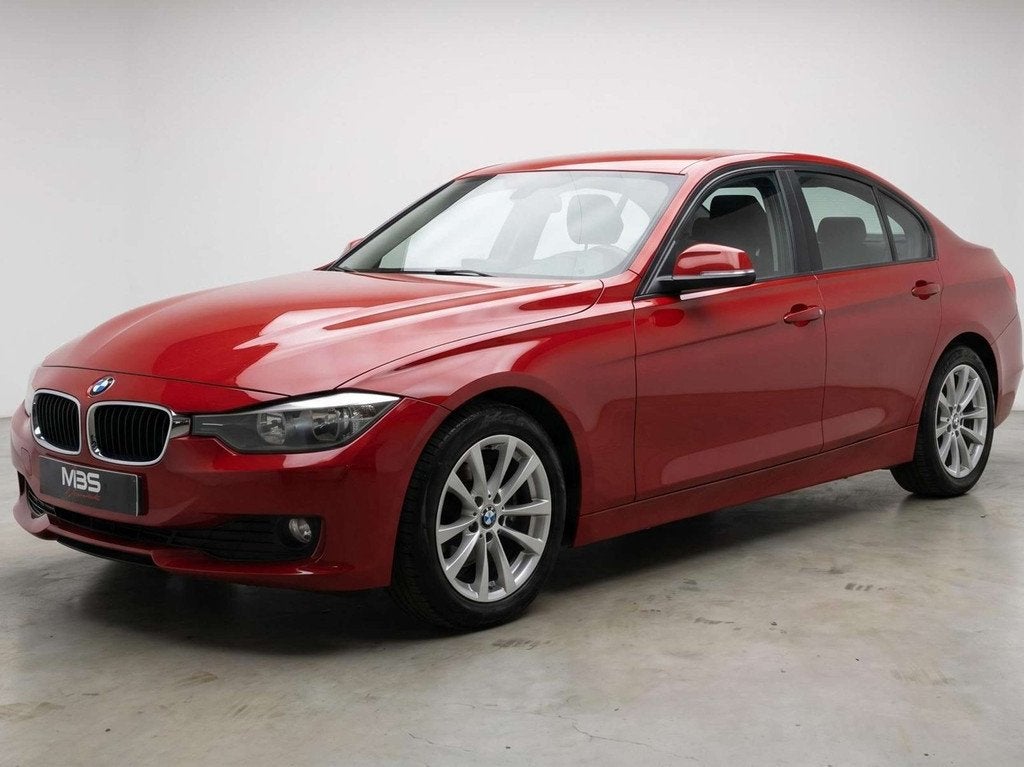BMW 3 Serie 320 i* CLIM* NAVI* REGULATEUR DE VITESSE* RADAR, Gebruikt, 4 cilinders, Bedrijf, 1598 cc