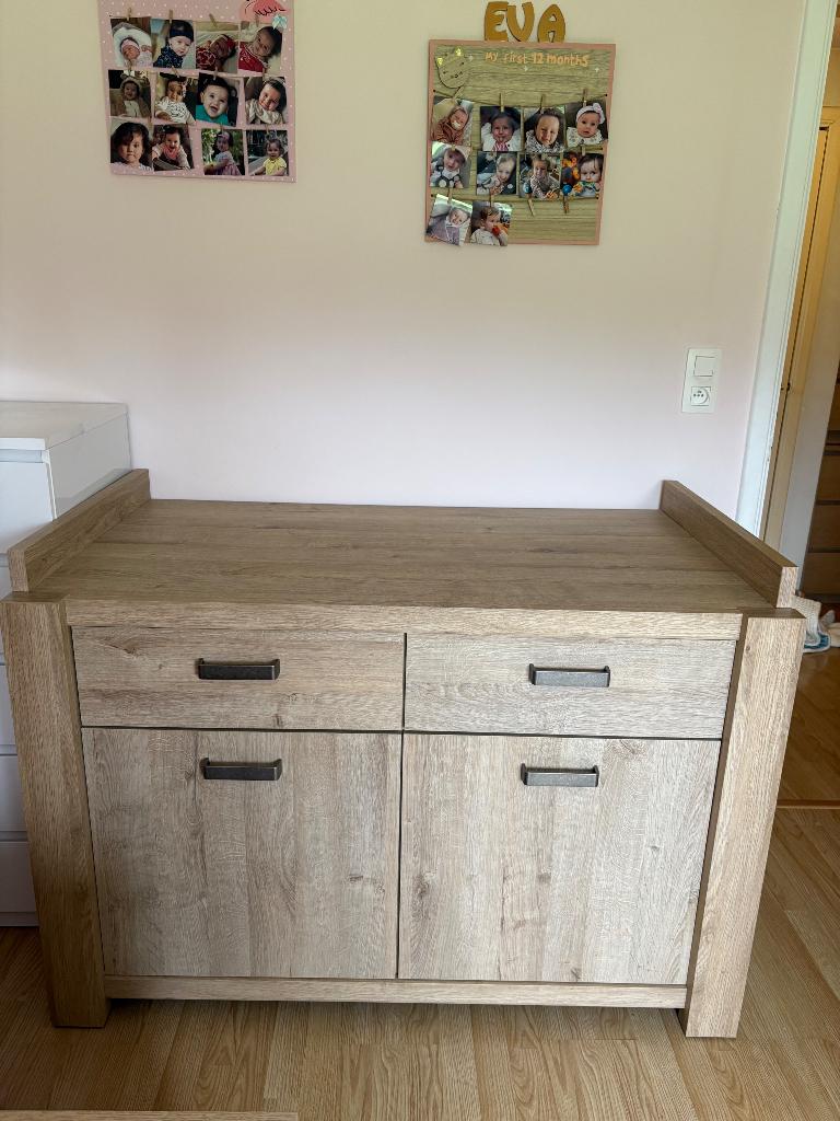 Commode + rallonge matelas à langer, Enfants & Bébés, Utilisé, 100 cm ou plus, 70 cm ou plus, Commode