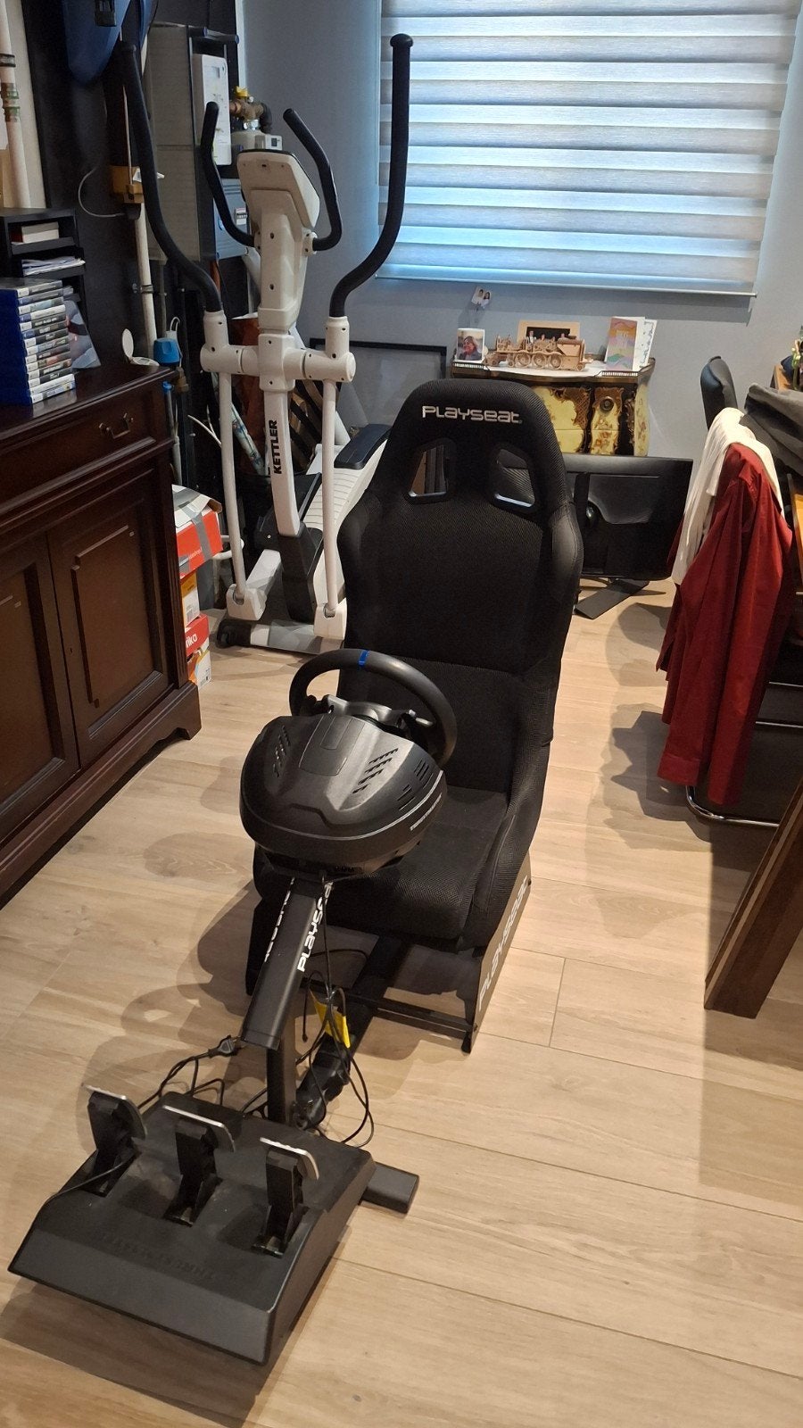 trustmaster t300 rs gt edition +playseat evolotion zwart, Games en Spelcomputers, Spelcomputers | Sony Consoles | Accessoires
