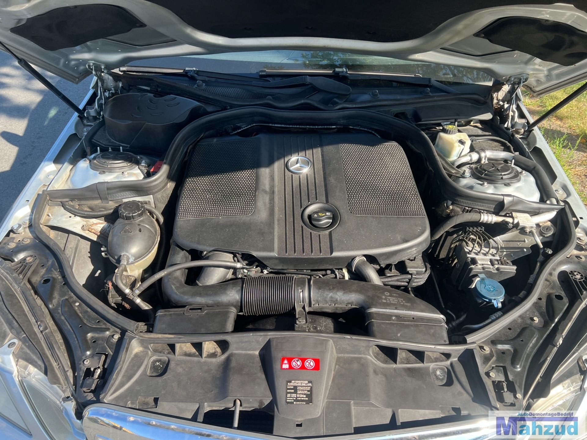 Moteur MERCEDES E W212 2.2 CDI 651924 en pi ces d tach es, Mercedes-Benz AG, Mercedes-Benz, Utilisé, Mercedesstrasse 120
70372  Stuttgart, DE