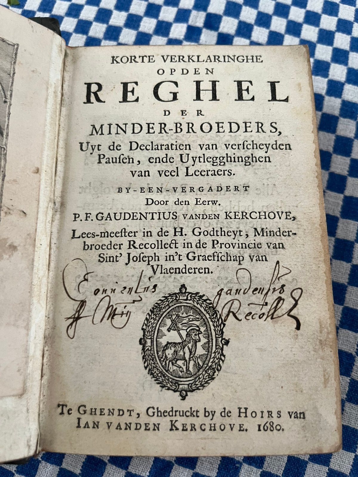 zeldzame 17de eeuws boek regel der minder broeders 1680 Gent, Antiek en Kunst, Antiek | Boeken en Manuscripten, Ophalen of Verzenden