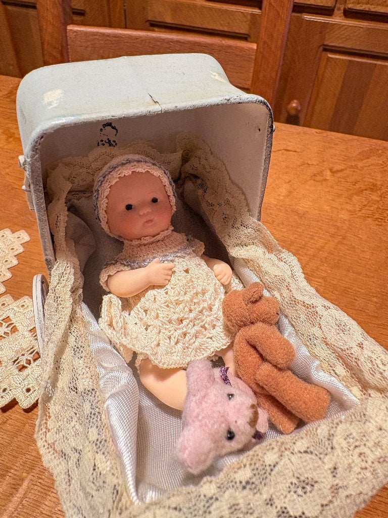 Miniatuur popje met kinderwagen, Enlèvement, Neuf, Poupée