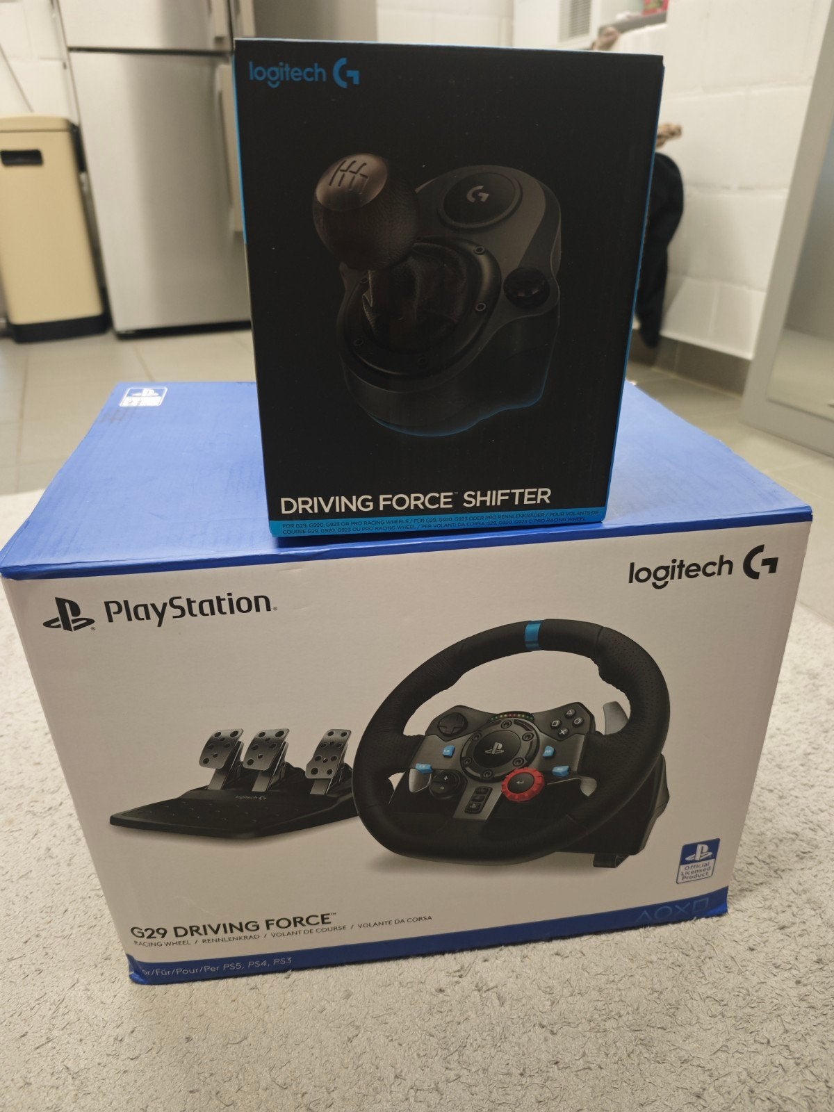 Logitech G29 SE PlayStation & PC + Driving Forse Shifter, Games en Spelcomputers, Ophalen, Zo goed als nieuw, Stuur of Pedalen