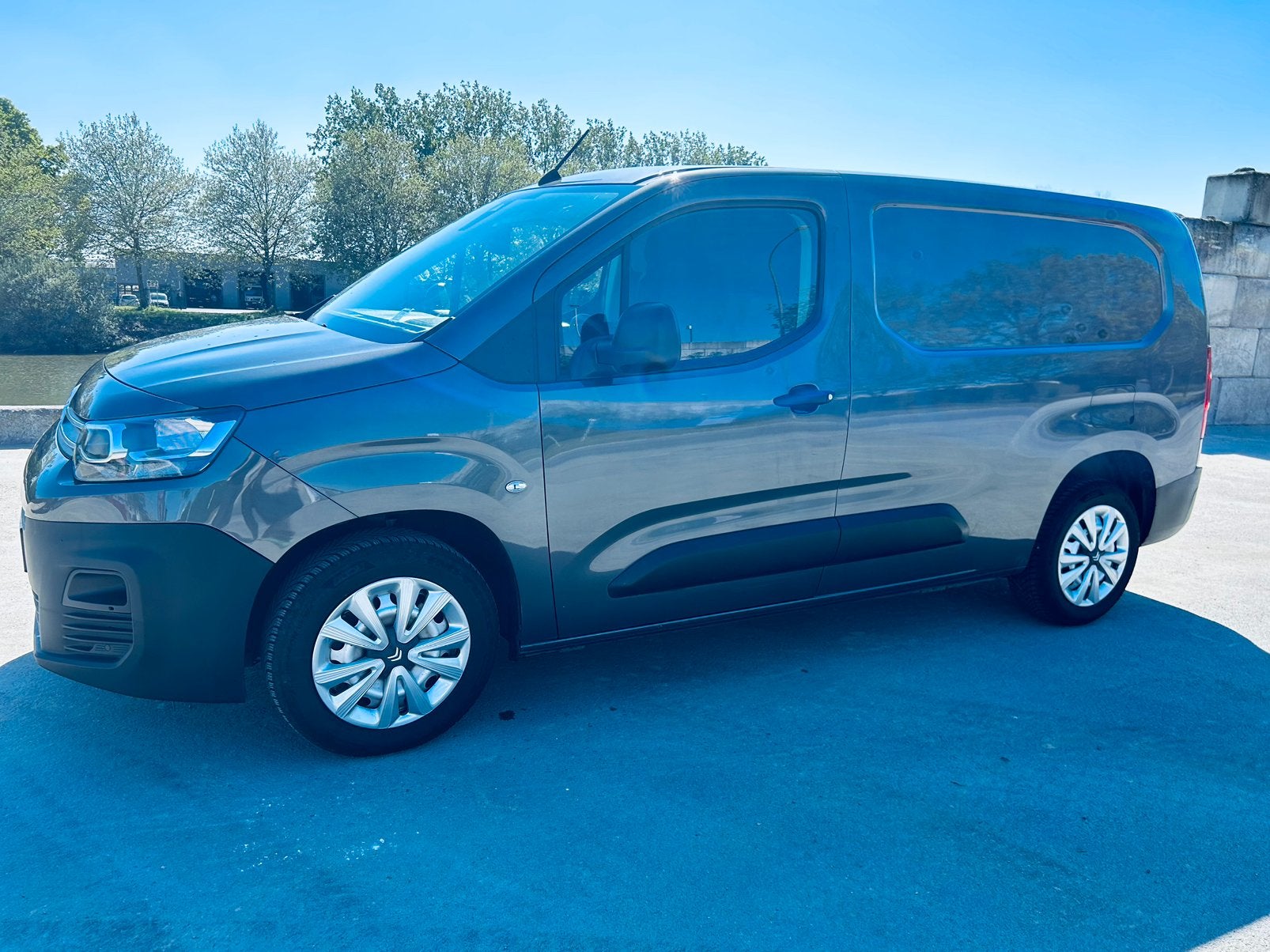 Citroen berligo maxi 2020bj 1.5 diesel 96 dkm, Autos, Achat, 2 places, Autre carrosserie, Berlingo