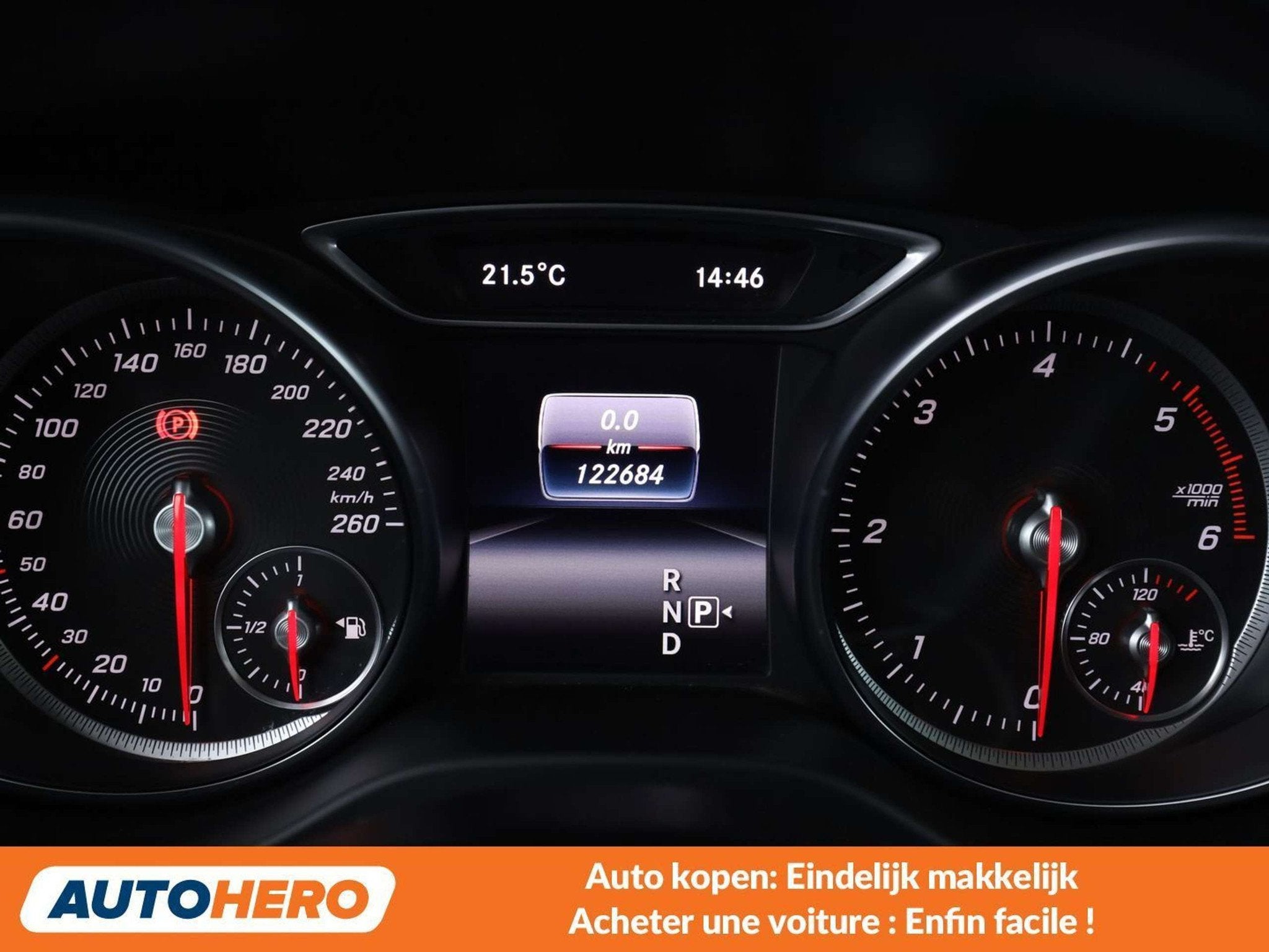 Mercedes-Benz CLA-Klasse 200 CLA 200 d Fascination, Autos, 100 kW, 4 portes, Automatique, Tissu