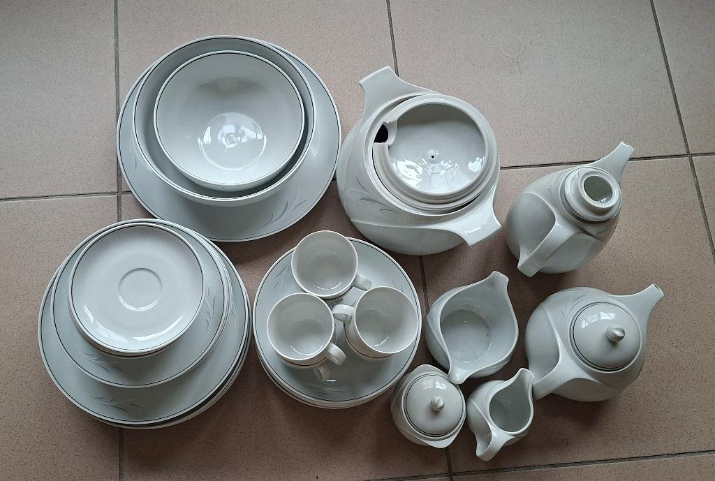 40-delig Scherzer bavaria servies, Verzamelen, Ophalen, Zo goed als nieuw, Porselein, Compleet servies
