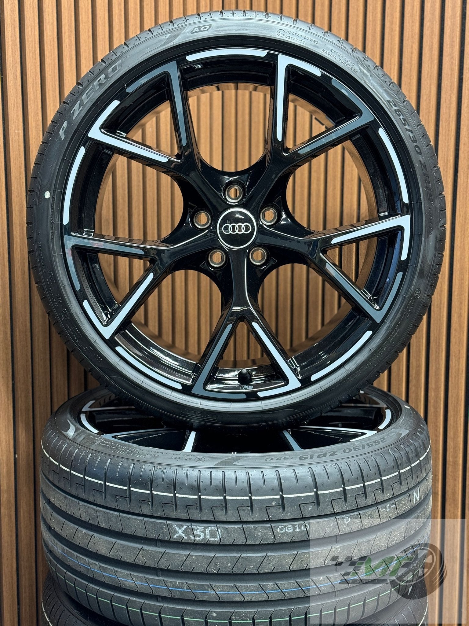 19" Audi RS3 8Y GRAPHIC 265/30 245/35 BREEDSET NEW BTW OEM, Autos : Pièces & Accessoires, Pneus & Jantes, Neuf, Pneus et Jantes