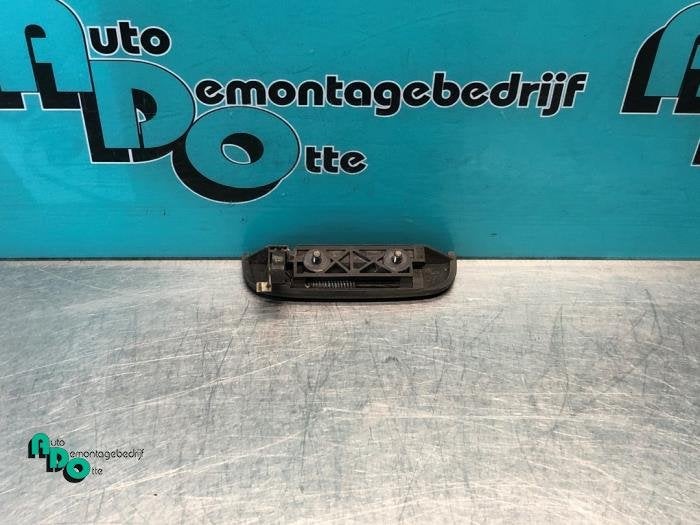 Poignée portière 4portes arrière droite d'un Suzuki Wagon, -, 3 mois de garantie, Utilisé, -
