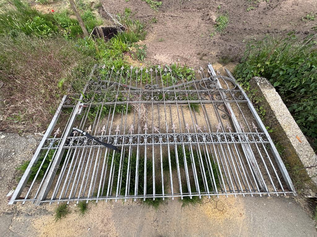 Sierpoort 2-delig — 490 cm (2 245 cm)  215 cm hoog, Tuin en Terras, Ophalen, Gebruikt, 200 cm of meer, IJzer