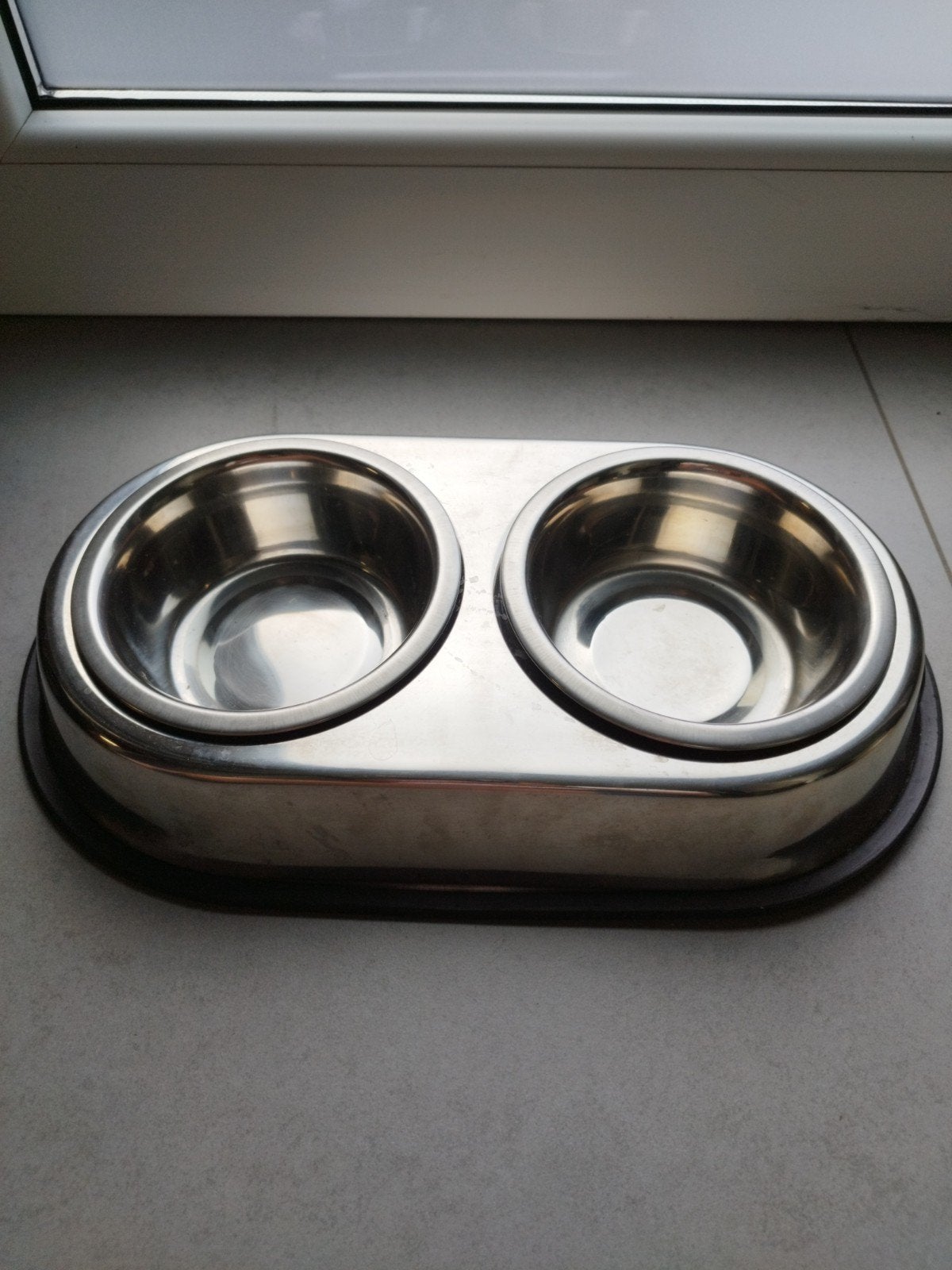 Drinkbak hond, Enlèvement