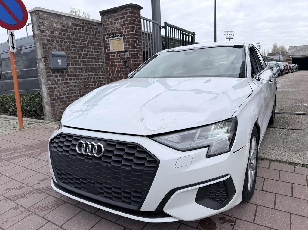 Audi A3 SEDAN 30 TDi EDITION Advanced, Auto's, 4 deurs, Stof, Gebruikt, 4 cilinders