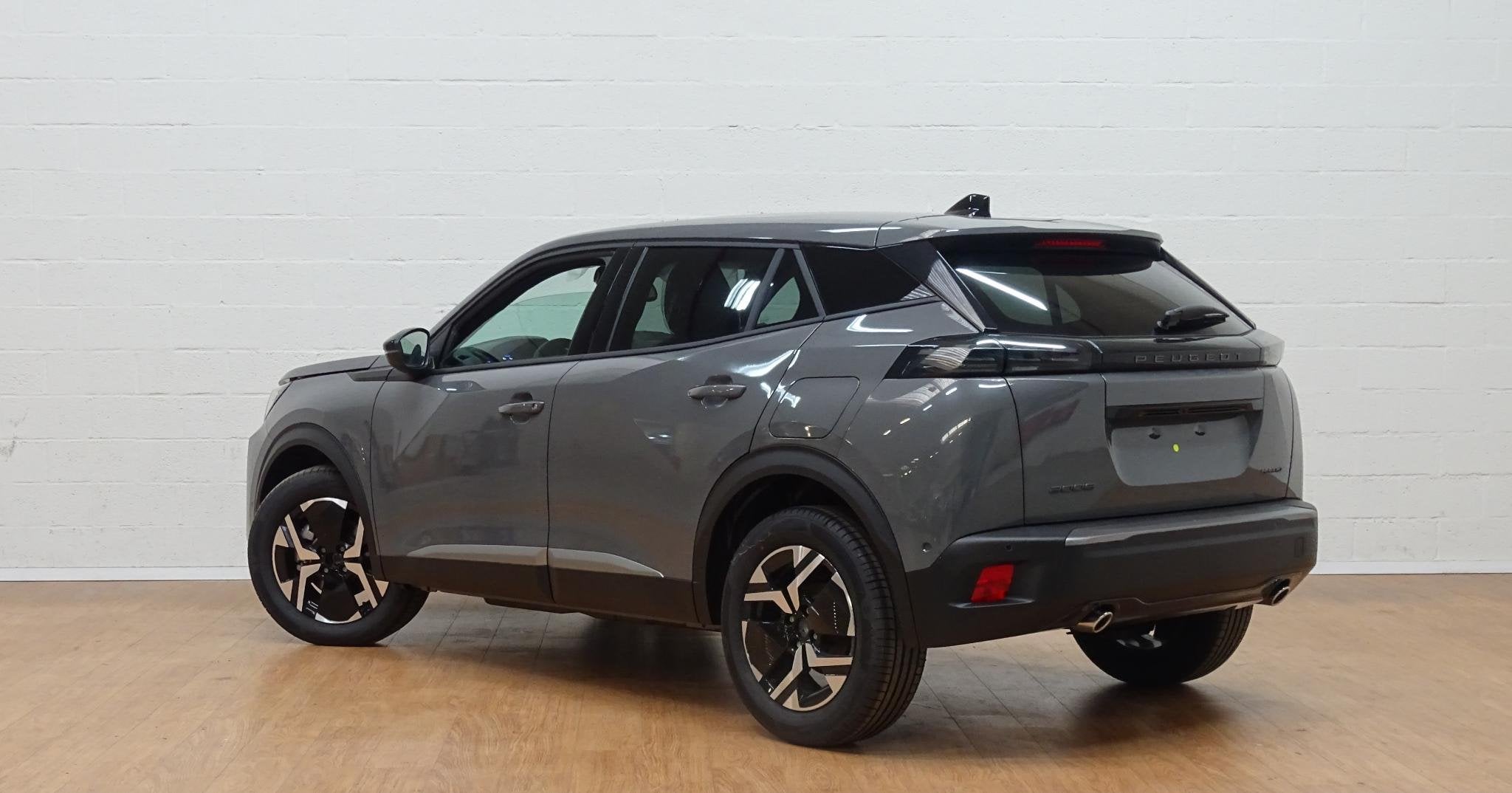Peugeot 2008 1.2 HYBRID 145 e-DSC6 Allure, Auto's, Stof, Gebruikt, https://public.car-pass.be/vhr/386c5435-0ee7-4259-836e-0d2caca9f42d