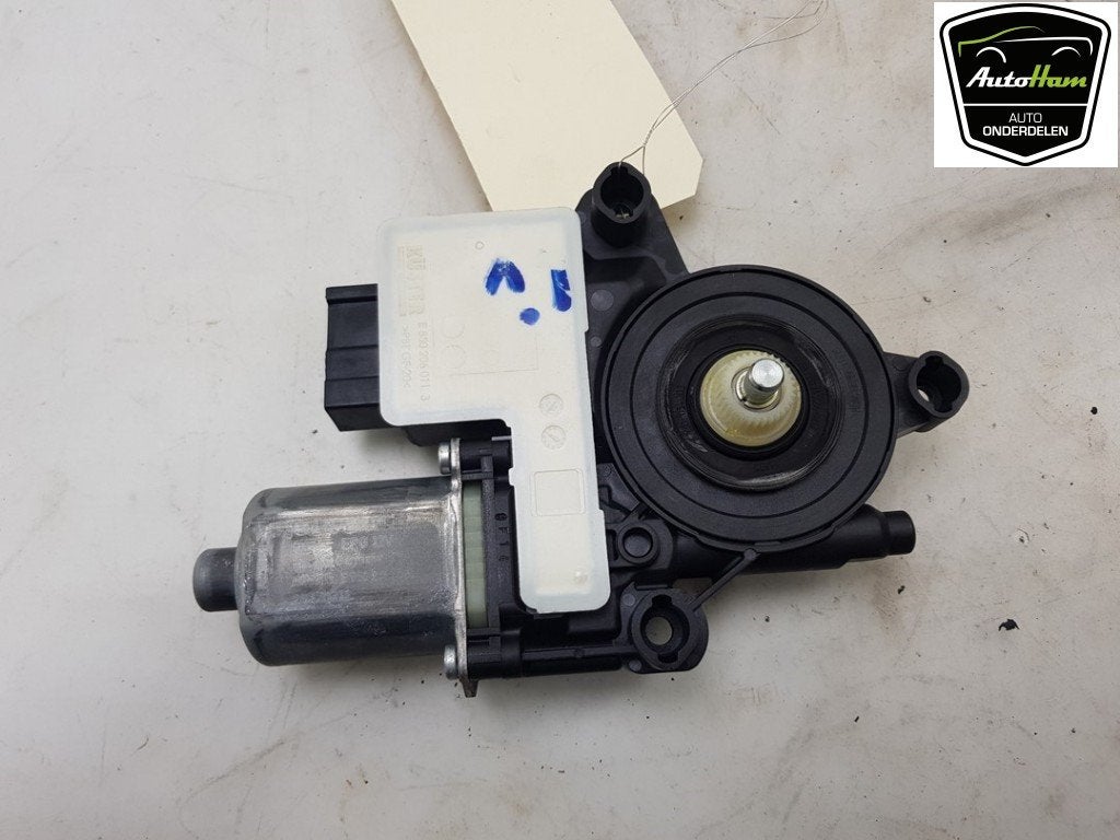 MOTEUR LEVE VITRE ELECTRIQUE Seat Ibiza V (KJB) (01-2017/-), Autos : Pièces & Accessoires, Robert Bosch AG, Utilisé, Seat, Robert-Bosch-Allee 1
74232  Abstatt, DE