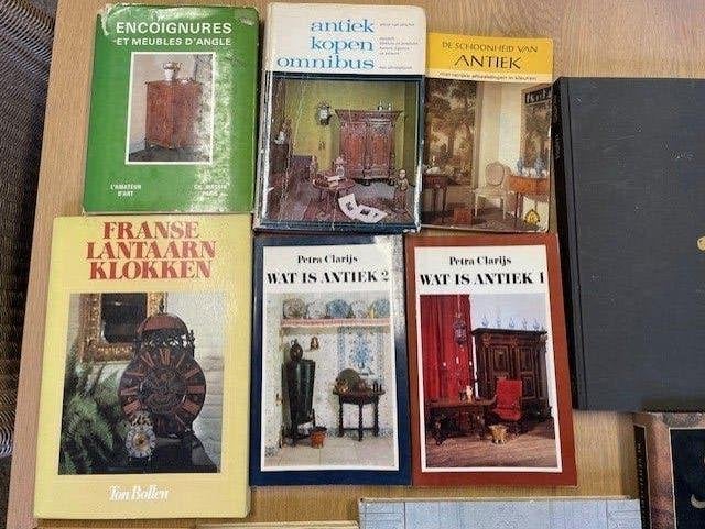 Partij/lot van 11 boeken ivm antiek, Ophalen of Verzenden