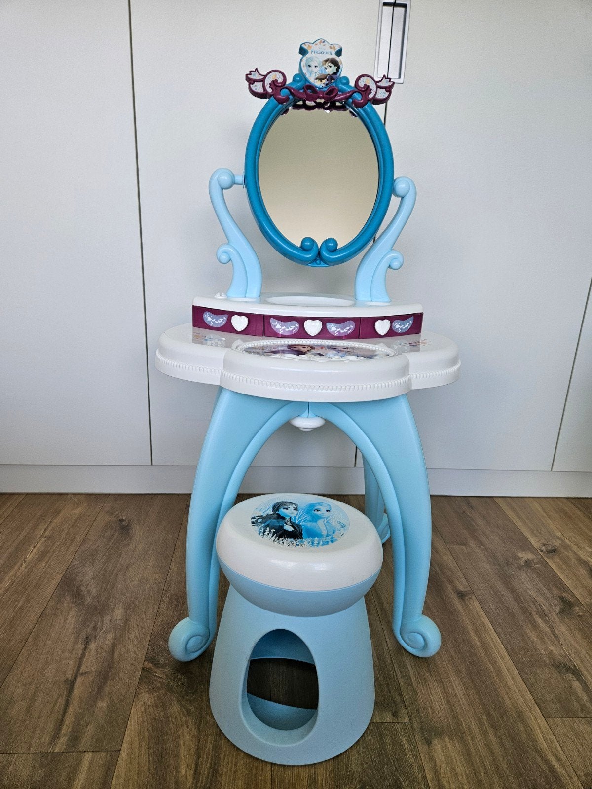 Smoby Frozen II 2 in 1 kaptafel/make up tafel, Enfants & Bébés, Jouets | Autre, Enlèvement, Utilisé, Garçon ou Fille