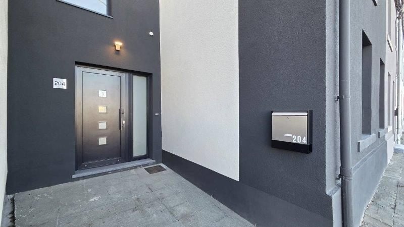 BERTRIX : Belle maison rénovée avec parking et jardin., Maison 2 façades, 170 m², 11205 kWh/an, Par agence ou courtier