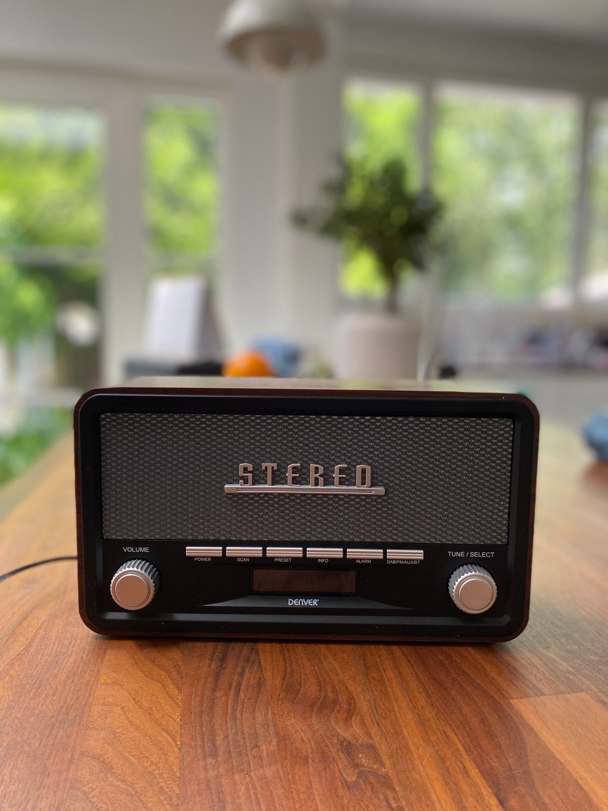 Denver DAB-18 retro radio met bluetooth, Audio, Tv en Foto, Radio's, Zo goed als nieuw, Radio, Ophalen