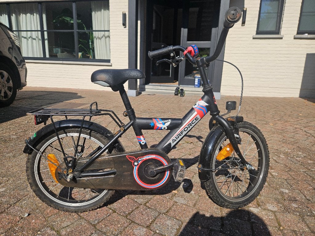 Airforce jongensfiets 16 inch zwart - goede staat, Fietsen en Brommers, Ophalen, Terugtraprem, Gebruikt, Handrem