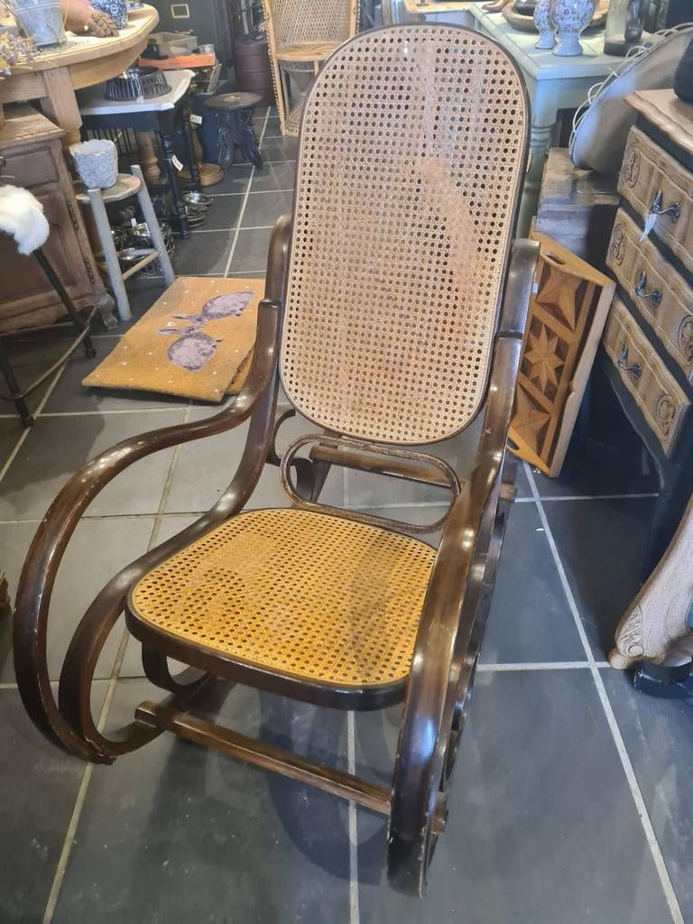 Schommelstoel in Thonet stijl, Ophalen