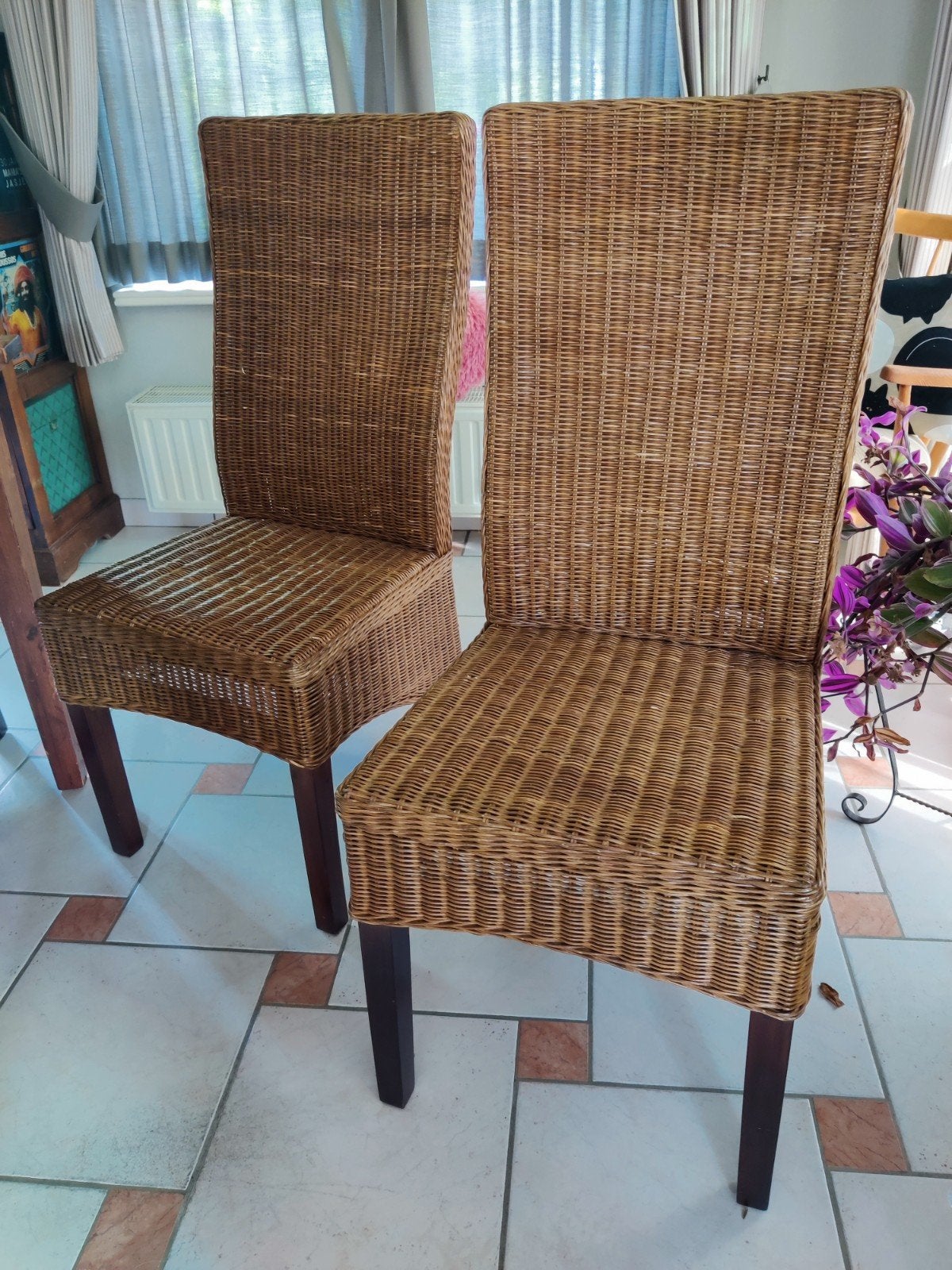 Table à manger avec 8 chaises, Enlèvement
