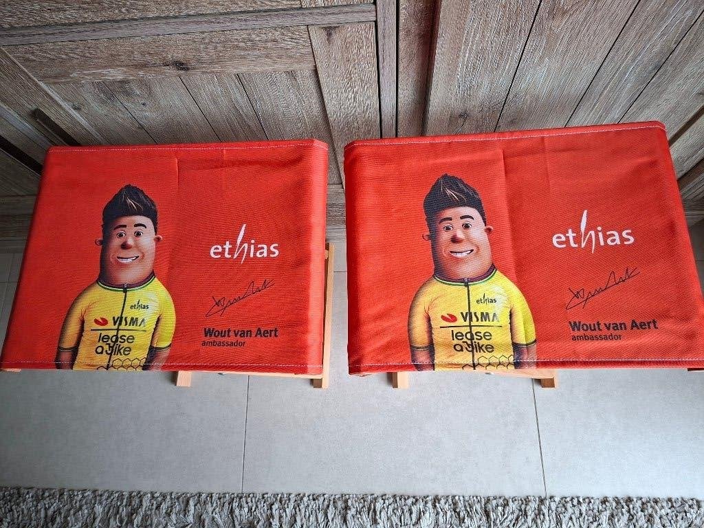 Twee nieuwe plooistoeltjes Wout van Aert., Ophalen, Nieuw