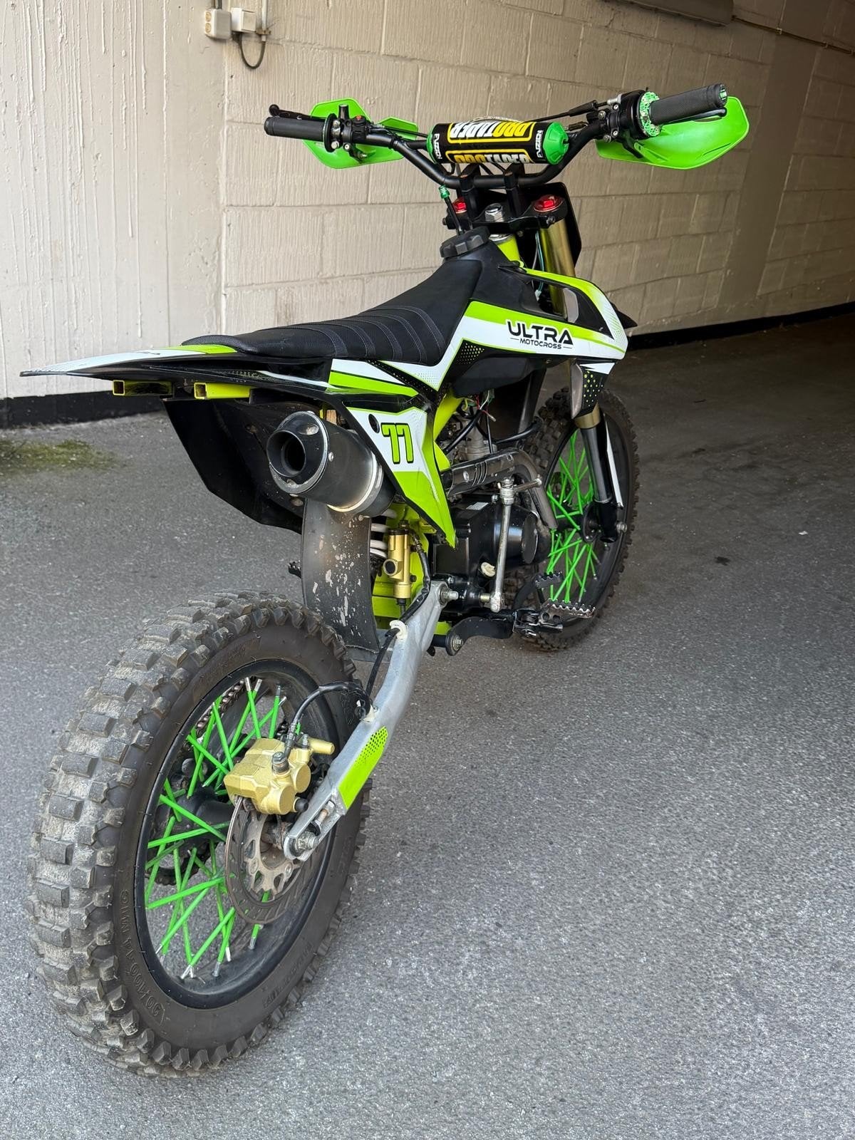 Moto cross, Enlèvement