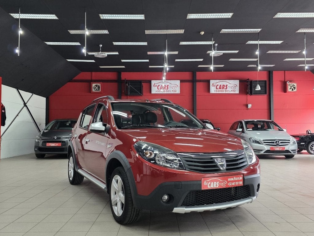 Sandero Stepway 1.6i Stepway**59600KM'S**AIRCO**1.EIG.**, Auto's, Dacia, Voorwielaandrijving, Euro 5, Stof, Zwart