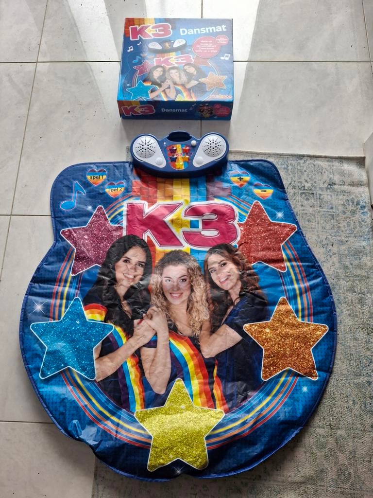 K3 dansmat, Ophalen