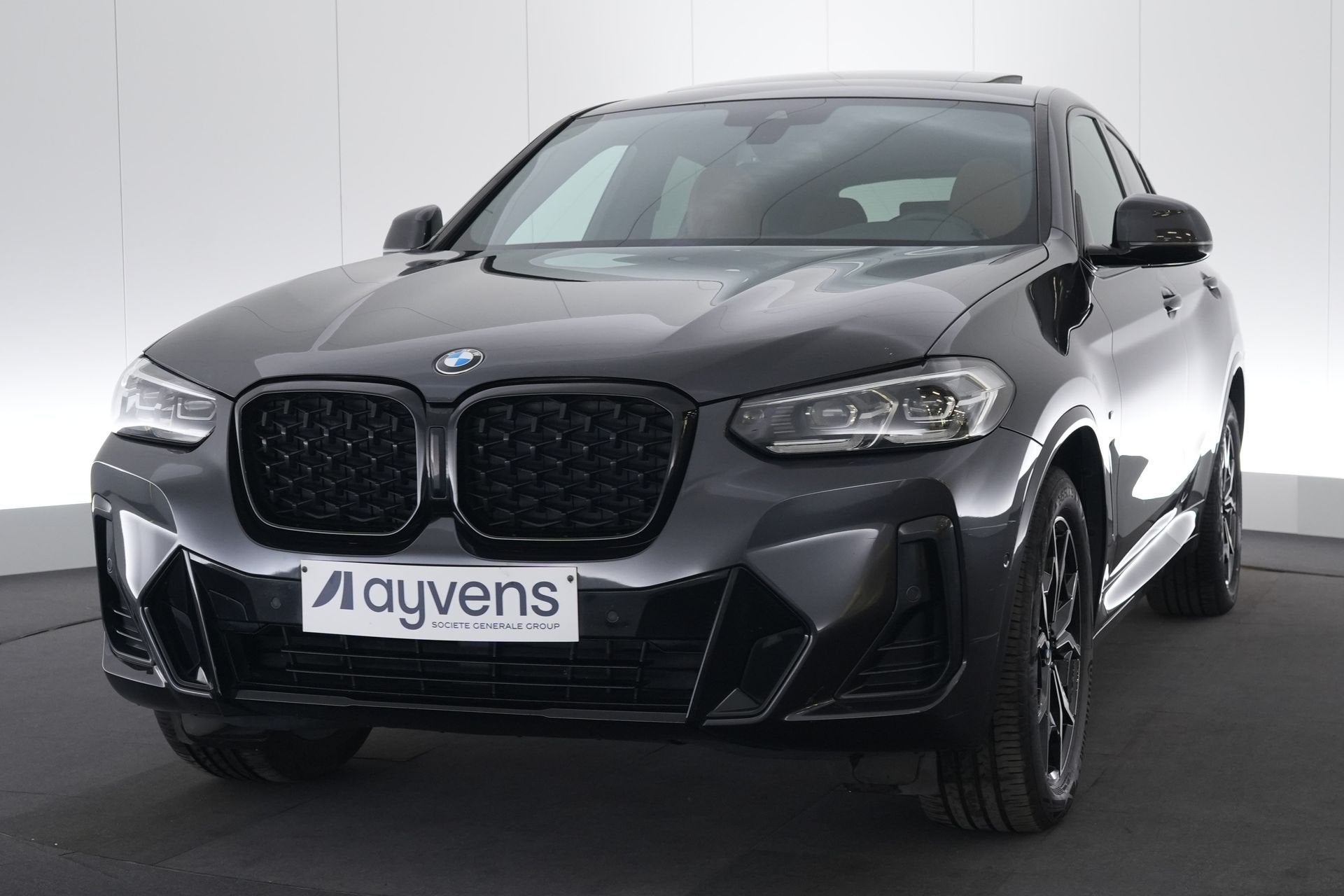 (2BVB113) BMW X4, Autos, Achat, Entreprise, Carnet d'entretien, 5 portes