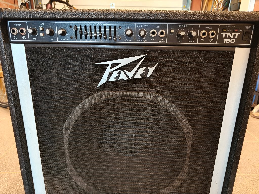 Vintage Peavey TNT 150 Basversterker (Made in USA, Muziek en Instrumenten, Ophalen, Gebruikt, Basgitaar, 100 watt of meer