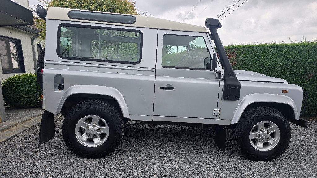 Land Rover Defender Td4, Autos, 90 kW, Argent ou Gris, Achat, 2400 cm³