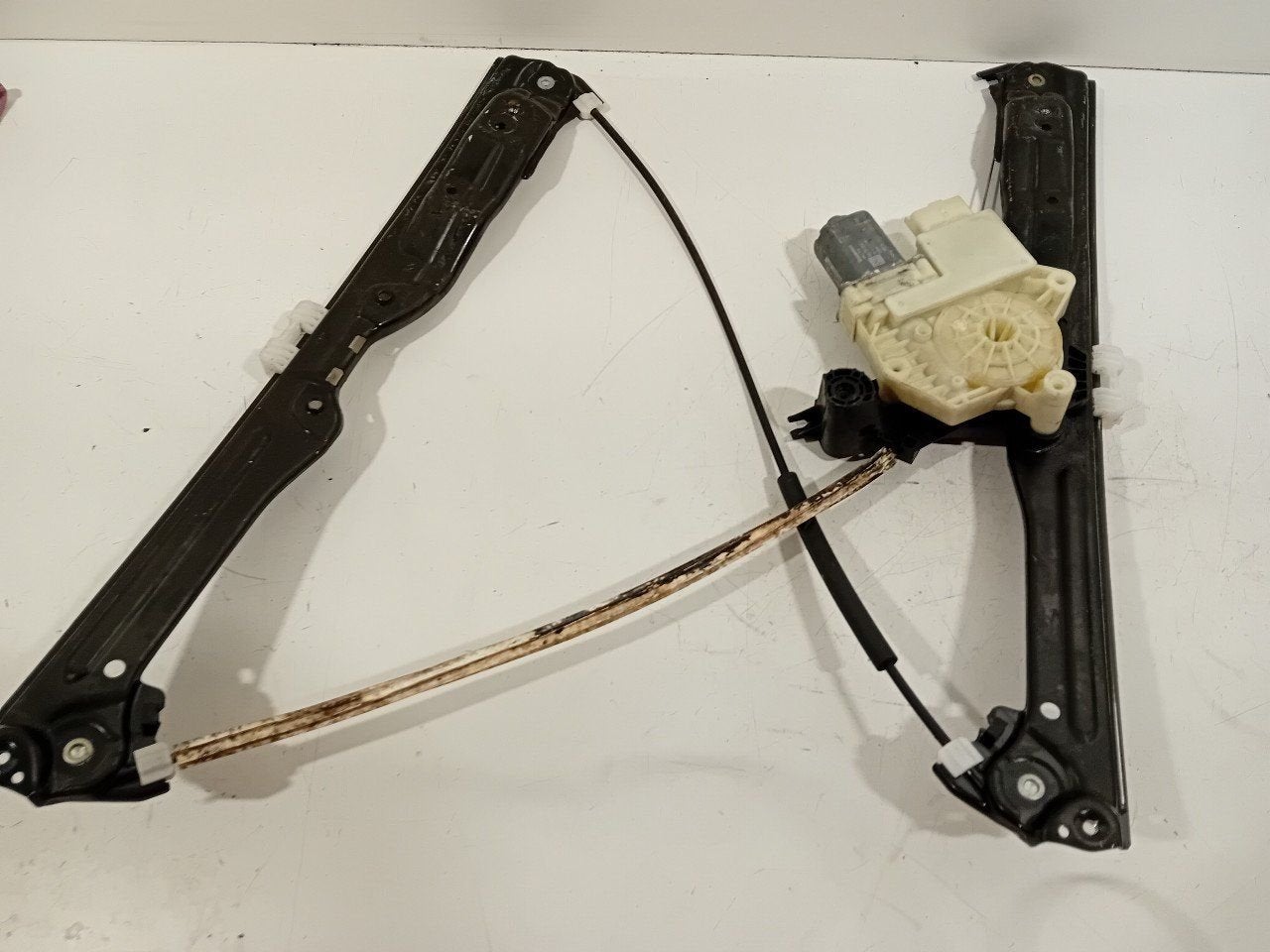 Raammechaniek elektrisch rechts voor Peugeot 308, Onderdelen@venauto.nl, Van der Ven Autorecycling B.V., Ettenseweg 76, 4706 PB Roosendaal, The Netherlands