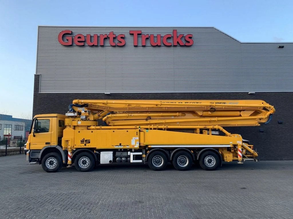 Mercedes-Benz Actros 5041 10X4 + SERMAC 6 RZ 56 METER CONCRE, Auto's, Vrachtwagens, Automaat, Euro 5, Mercedes-Benz, Diesel