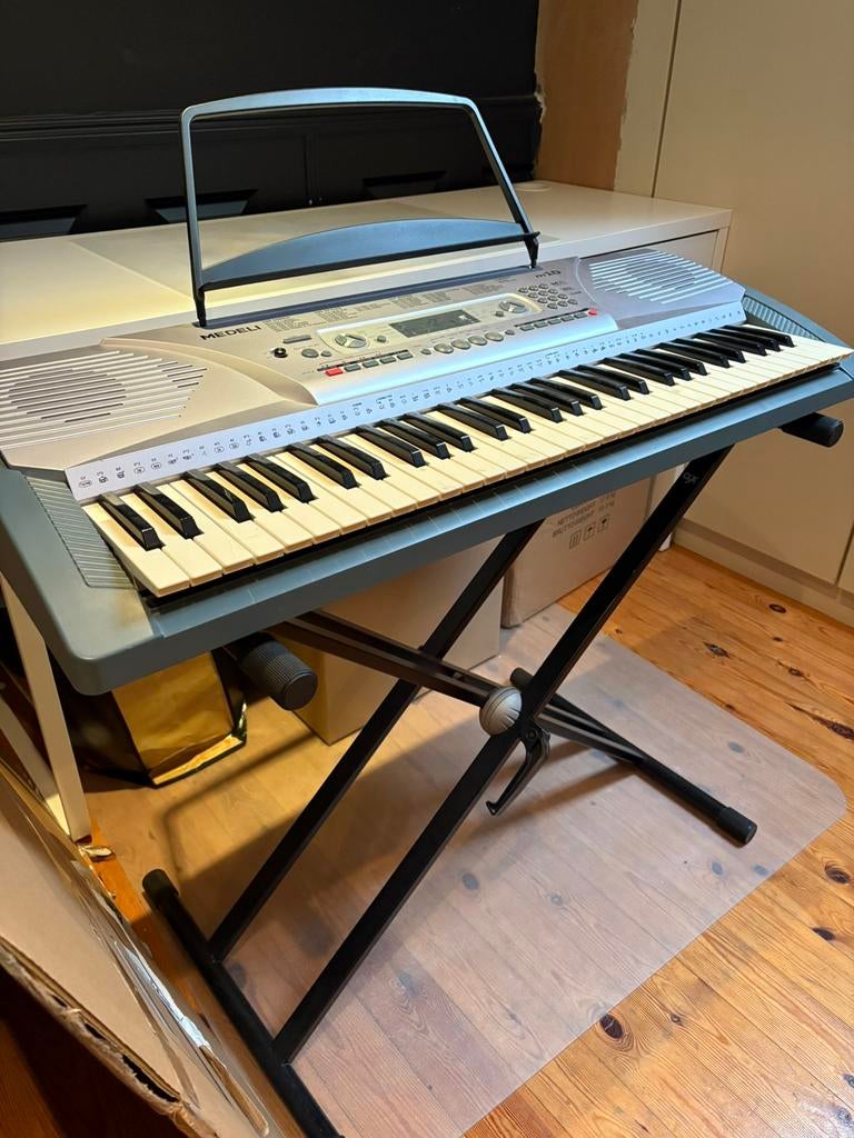 MEDELI keyboard, Muziek en Instrumenten, Ophalen, Zo goed als nieuw, Medeli