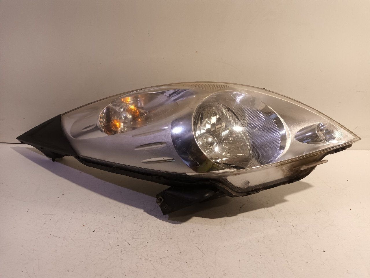 Koplamp rechts Chevrolet Spark, Autos : Pièces & Accessoires, Onderdelen@venauto.nl, Van der Ven Autorecycling B.V., Ettenseweg 76, 4706 PB Roosendaal, The Netherlands