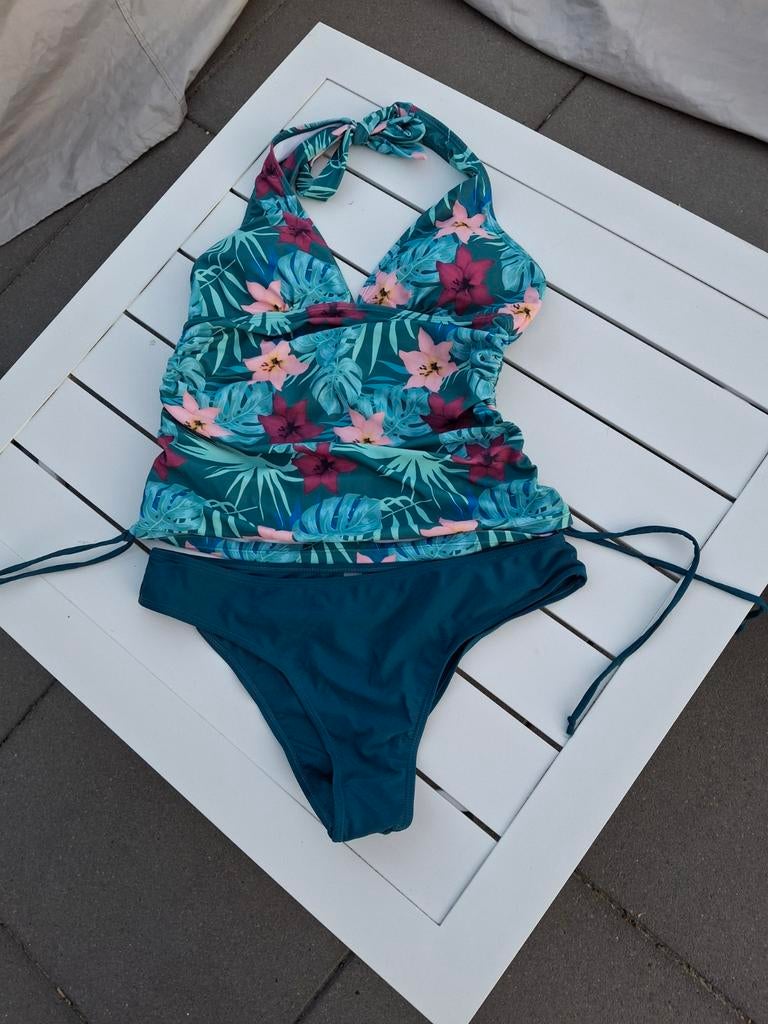 Dames tankini gebloemd maat M/L, Kleding | Dames, Badmode en Zwemkleding, Ophalen, Groen