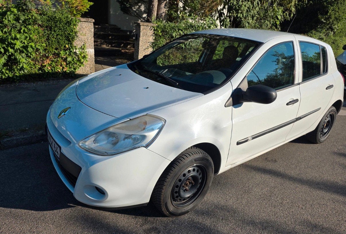 Renault Clio 3 1.2 16V 75 pk – 104.600 km – Benzine –, Auto's, Renault, 1199 cc, Wit, Handgeschakeld, 5 deurs