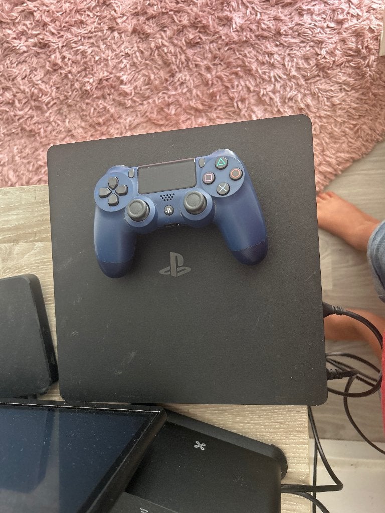 PS4 (kan alleen halen 16 juni en september, Games en Spelcomputers, Games | Sony PlayStation 4, Ophalen, Online, Zo goed als nieuw