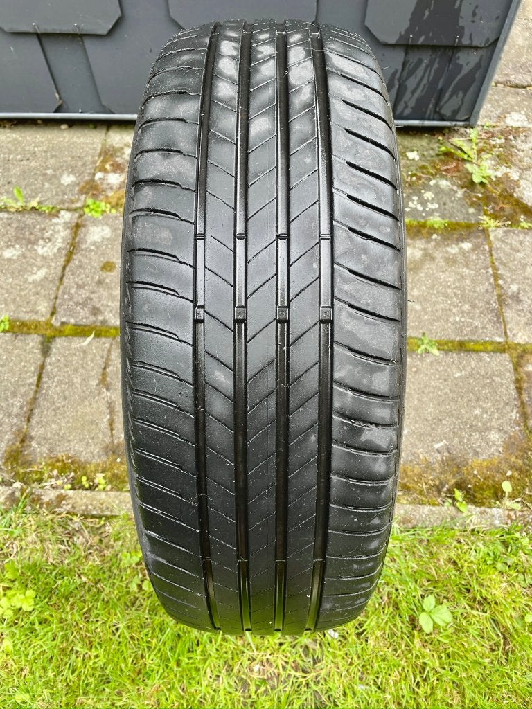 Vier Bridgestone 215/60/R17 96H-banden, Ophalen, 17 inch, Band(en), Zomerbanden