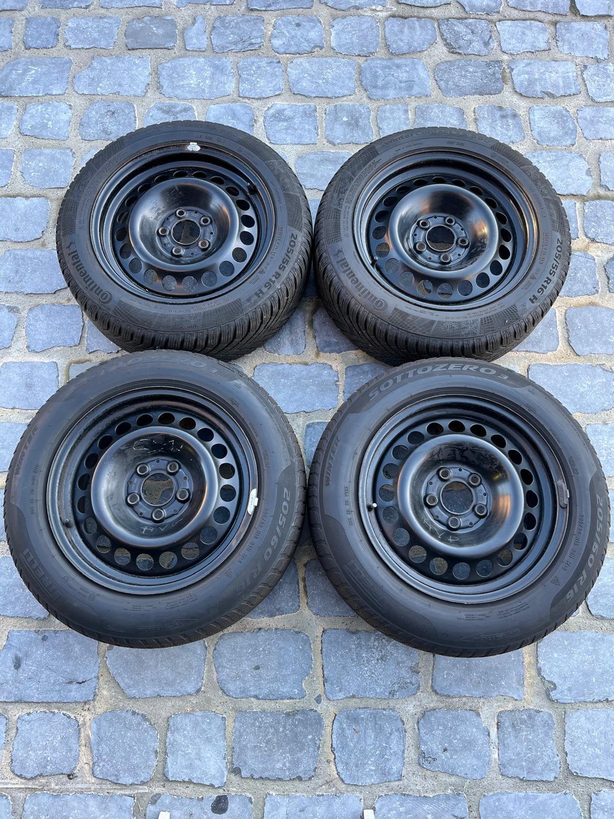Banden + metalen velgen te koop, Auto-onderdelen, Banden en Velgen, Ophalen, Band(en)