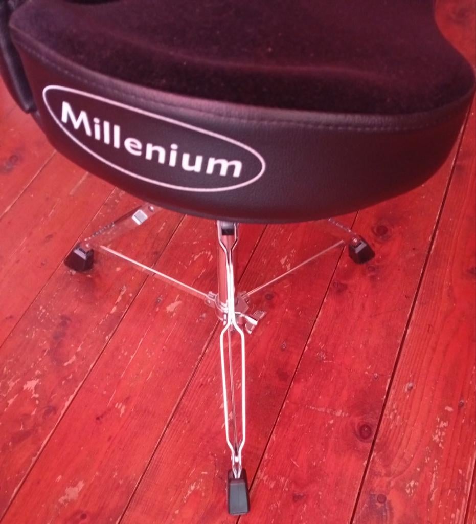 Millenium drumstoel/kruk, Muziek en Instrumenten, Ophalen