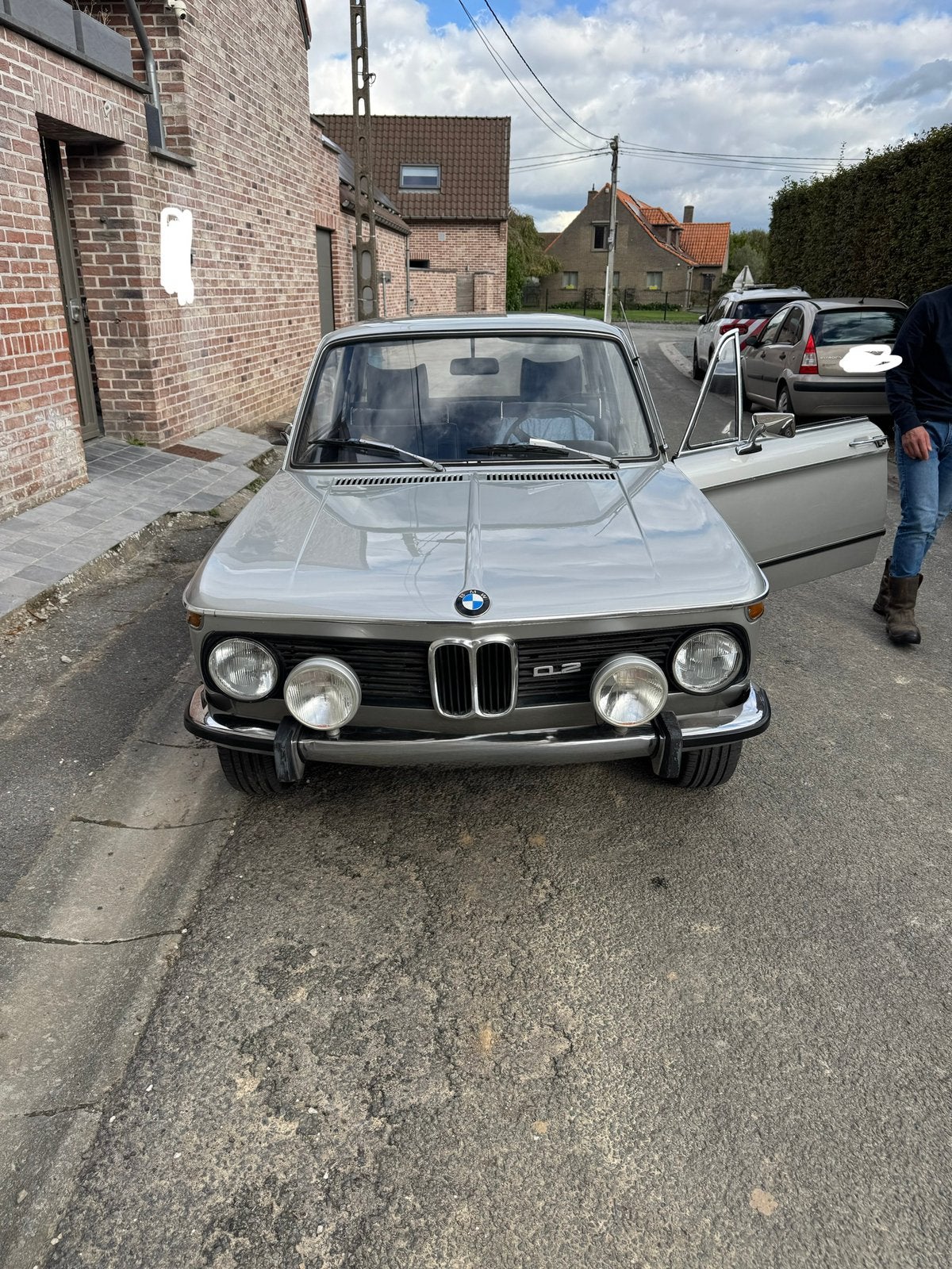 1974 BMW 1602 1.6L, Autos, Cuir, Argent ou Gris, Boîte manuelle, Bleu
