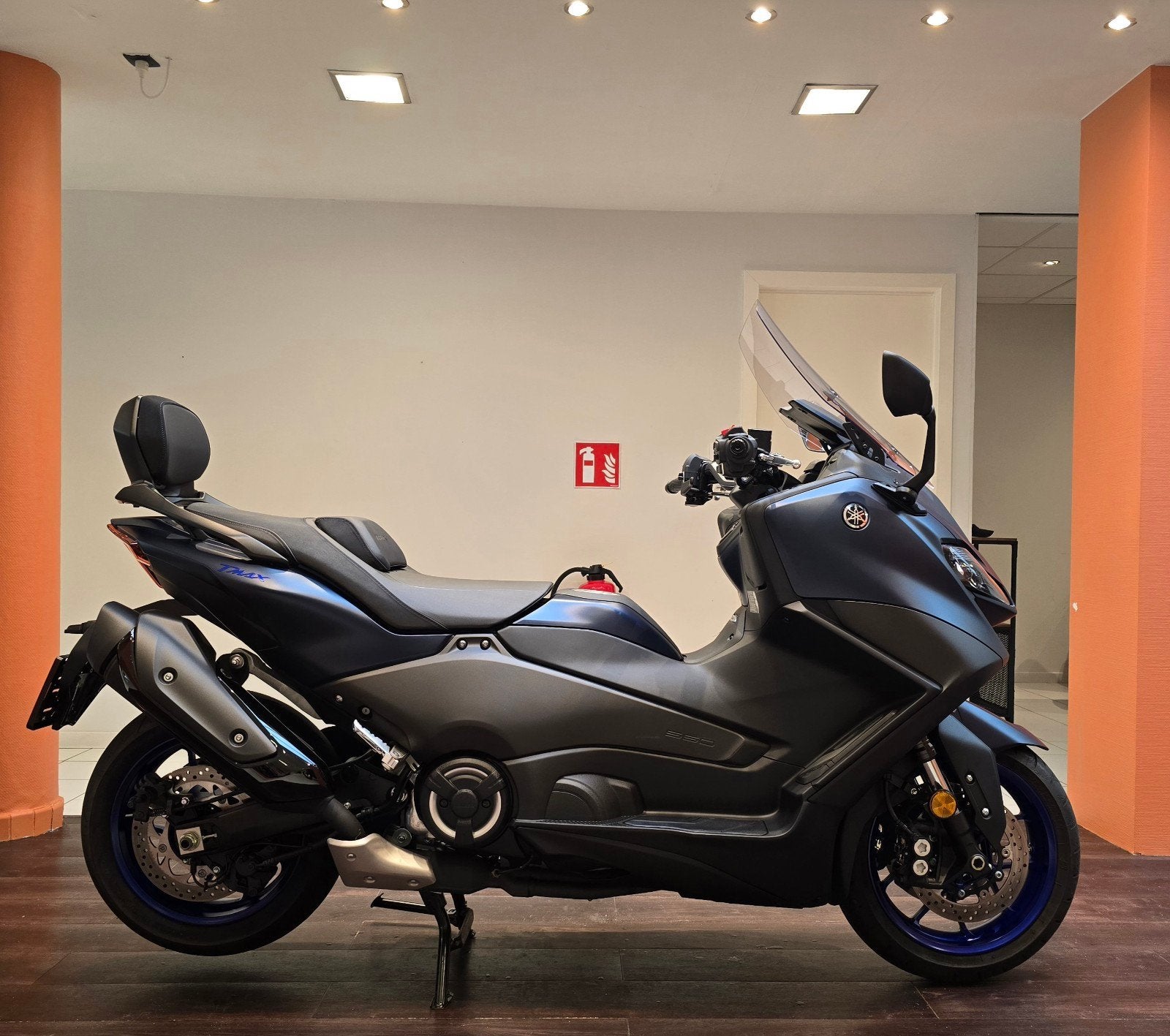 Yamaha T-Max 560**2023**1.850km**Garantie, Entreprise, 560 cm³, ABS