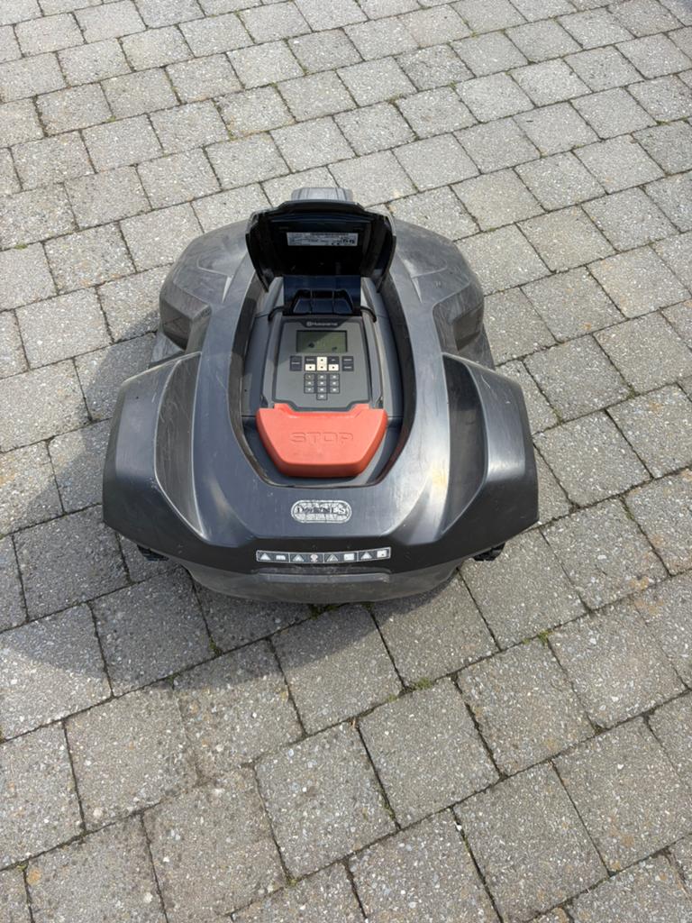 Husqvarna robotmaaier 320, Enlèvement, Comme neuf