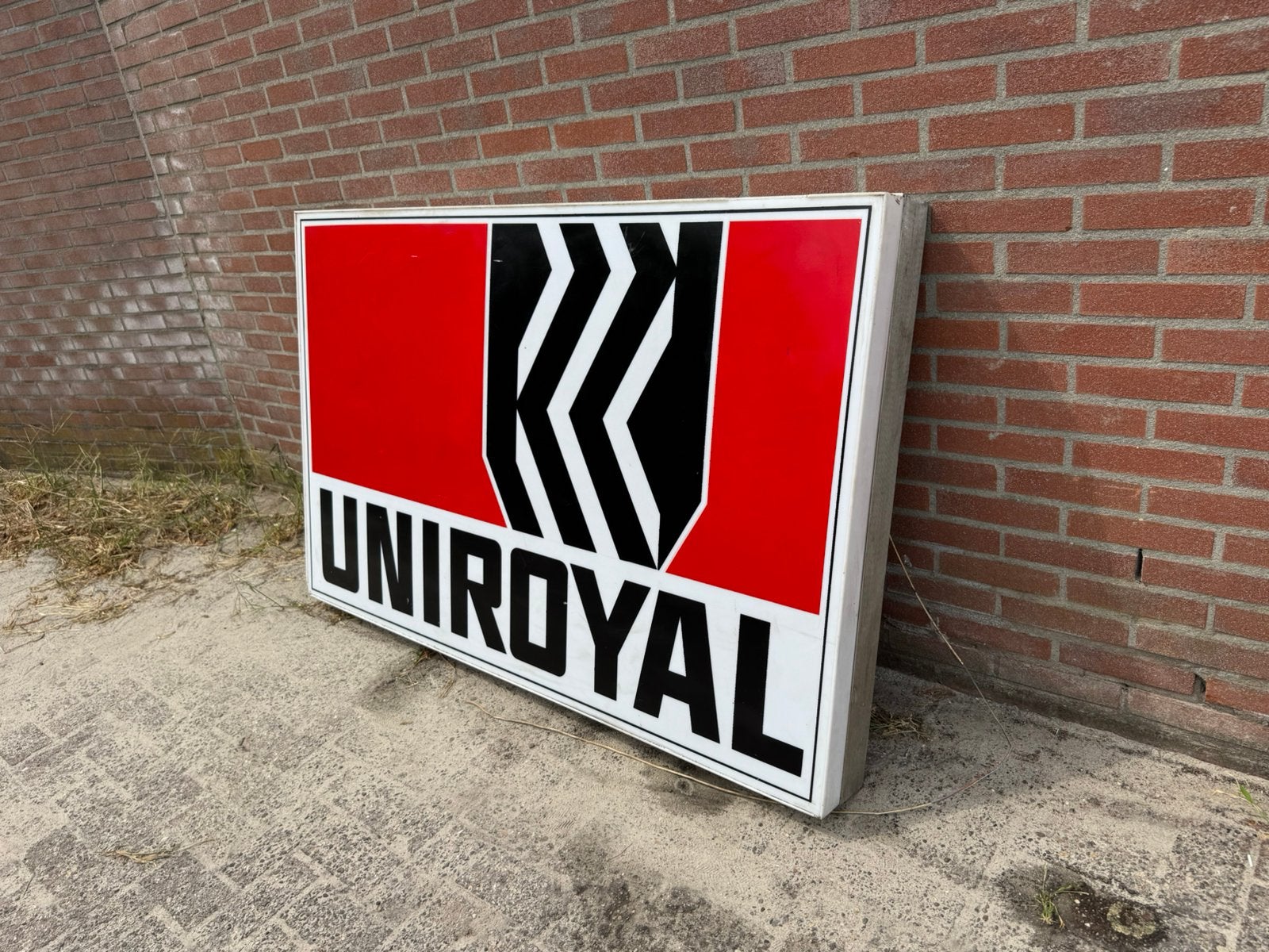 UNIROYAL banden oude reclame lichtbak XL, Ophalen, Gebruikt, Lichtbak of (neon) lamp
