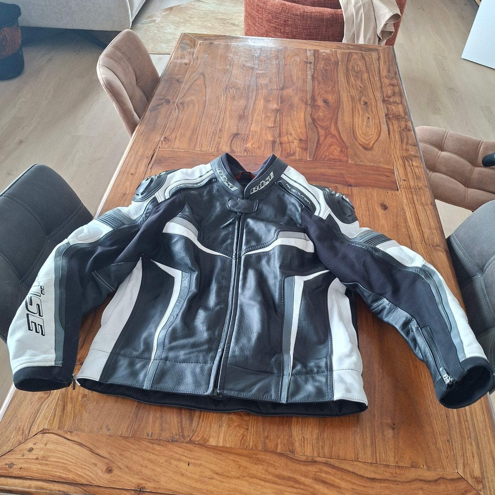 Twee-delig motorpak + motorbotten + handschoenen te koop, Motoren, Ophalen, Broek | leer