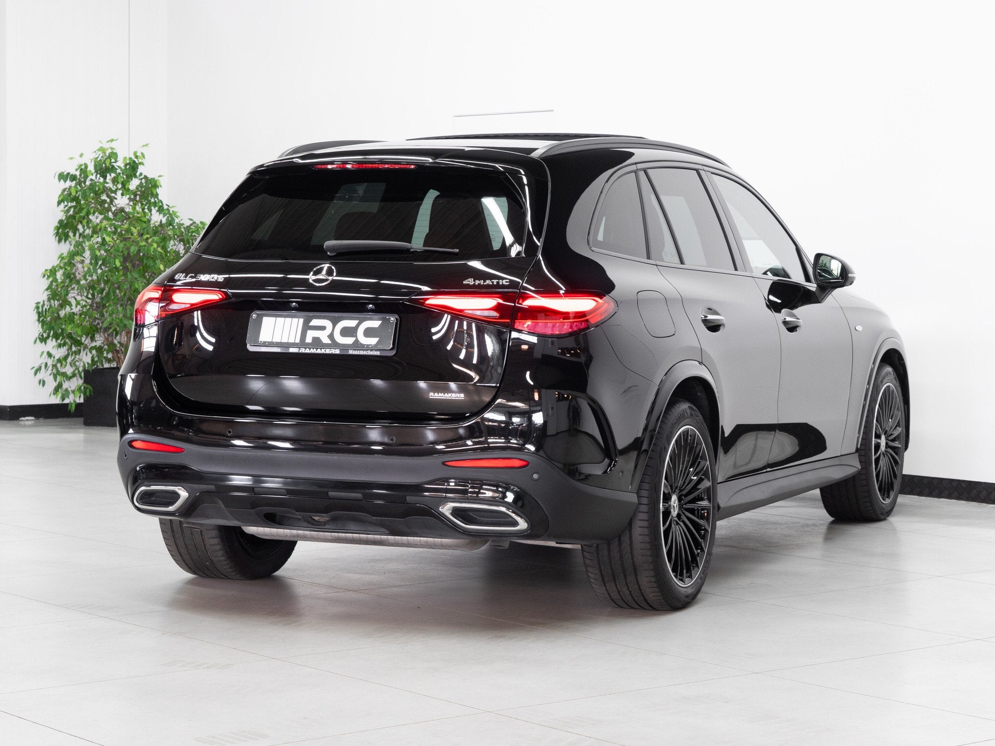 Mercedes-Benz GLC 300 e 4M AMG Premium Plus Night 20" *NAPPA, Achat, Entreprise, Carnet d'entretien, 5 portes
